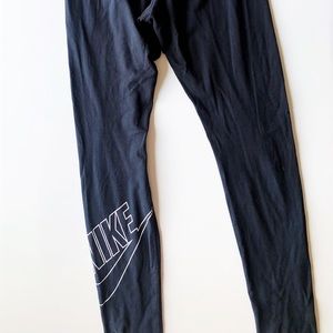 Nike Sportswear Women High-Waisted Leggings size S